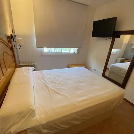 Daro 2d 125 Mas Pinell Holiday home *